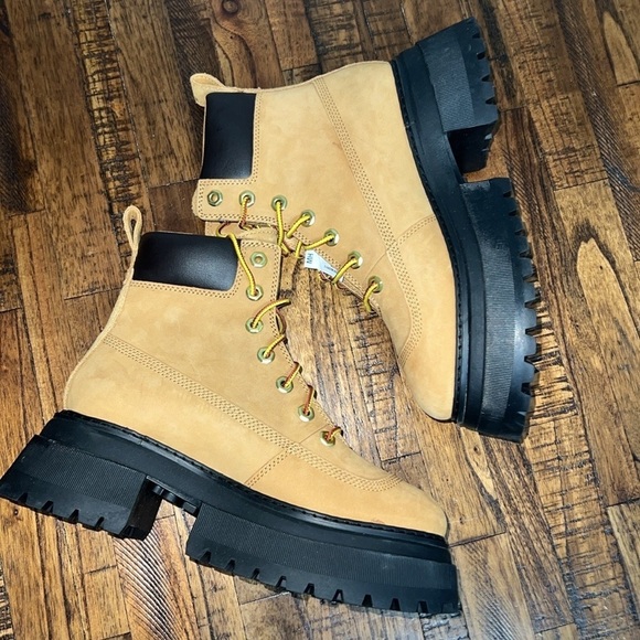 Timberland Sky Boots Wheat Nubuck Leather 6” Lace Up Platform Lug Soles Sz 7 - Picture 9 of 16